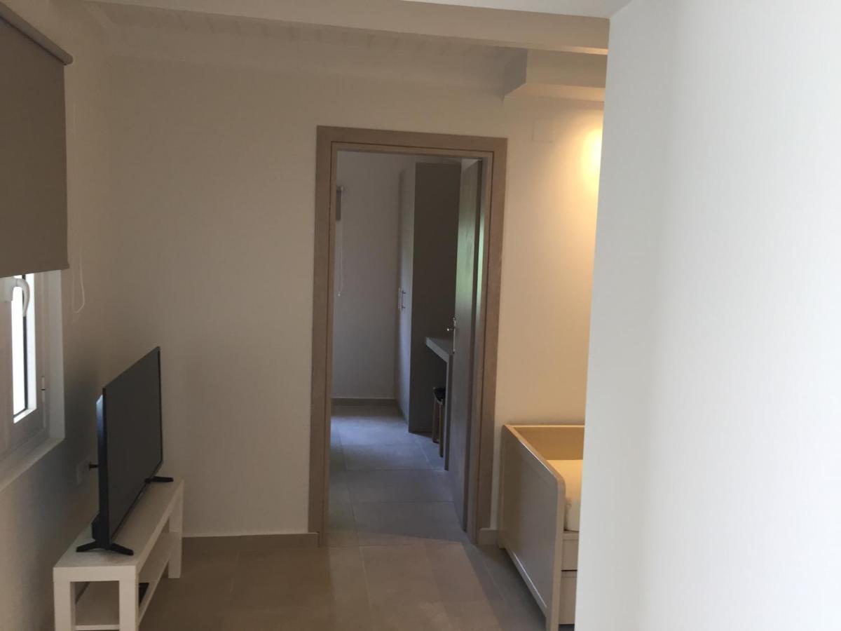 Aliki Boutique Hotel Paralia Vrachou Buitenkant foto