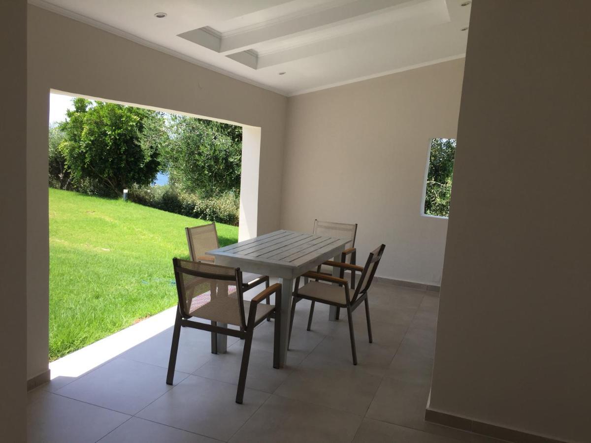 Aliki Boutique Hotel Paralia Vrachou Buitenkant foto