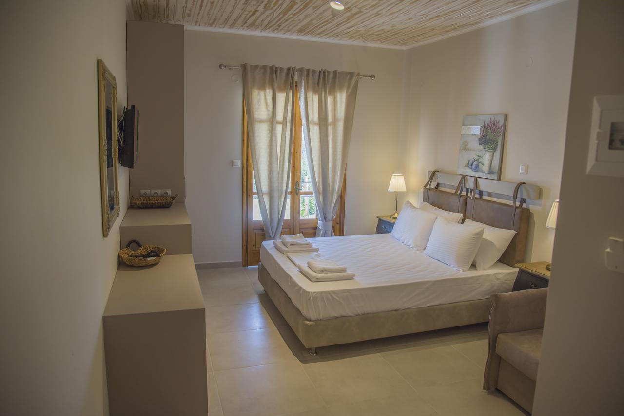 Aliki Boutique Hotel Paralia Vrachou Buitenkant foto