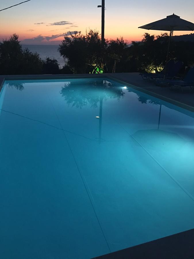 Aliki Boutique Hotel Paralia Vrachou Buitenkant foto