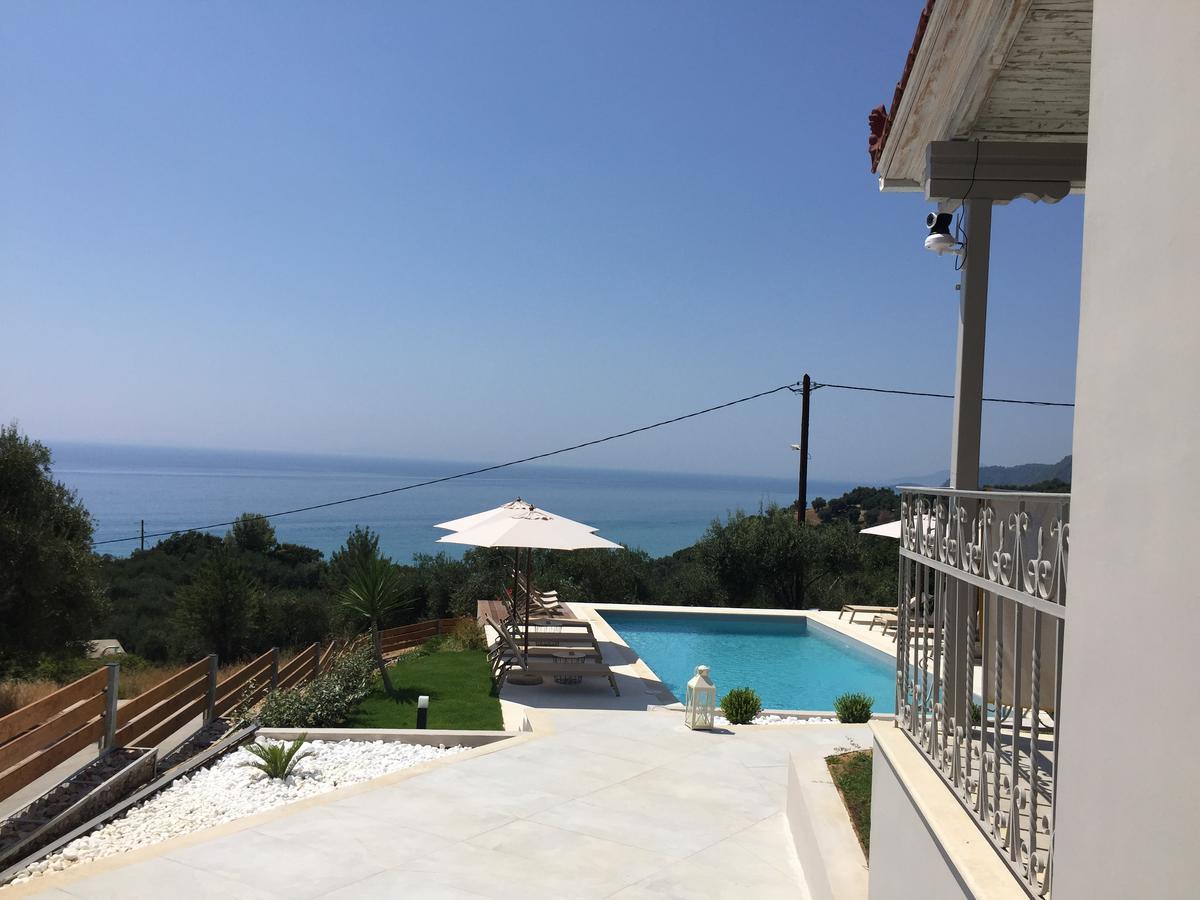 Aliki Boutique Hotel Paralia Vrachou Buitenkant foto