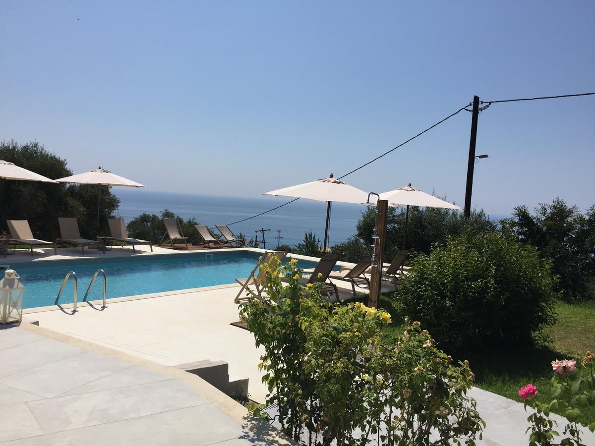 Aliki Boutique Hotel Paralia Vrachou Buitenkant foto